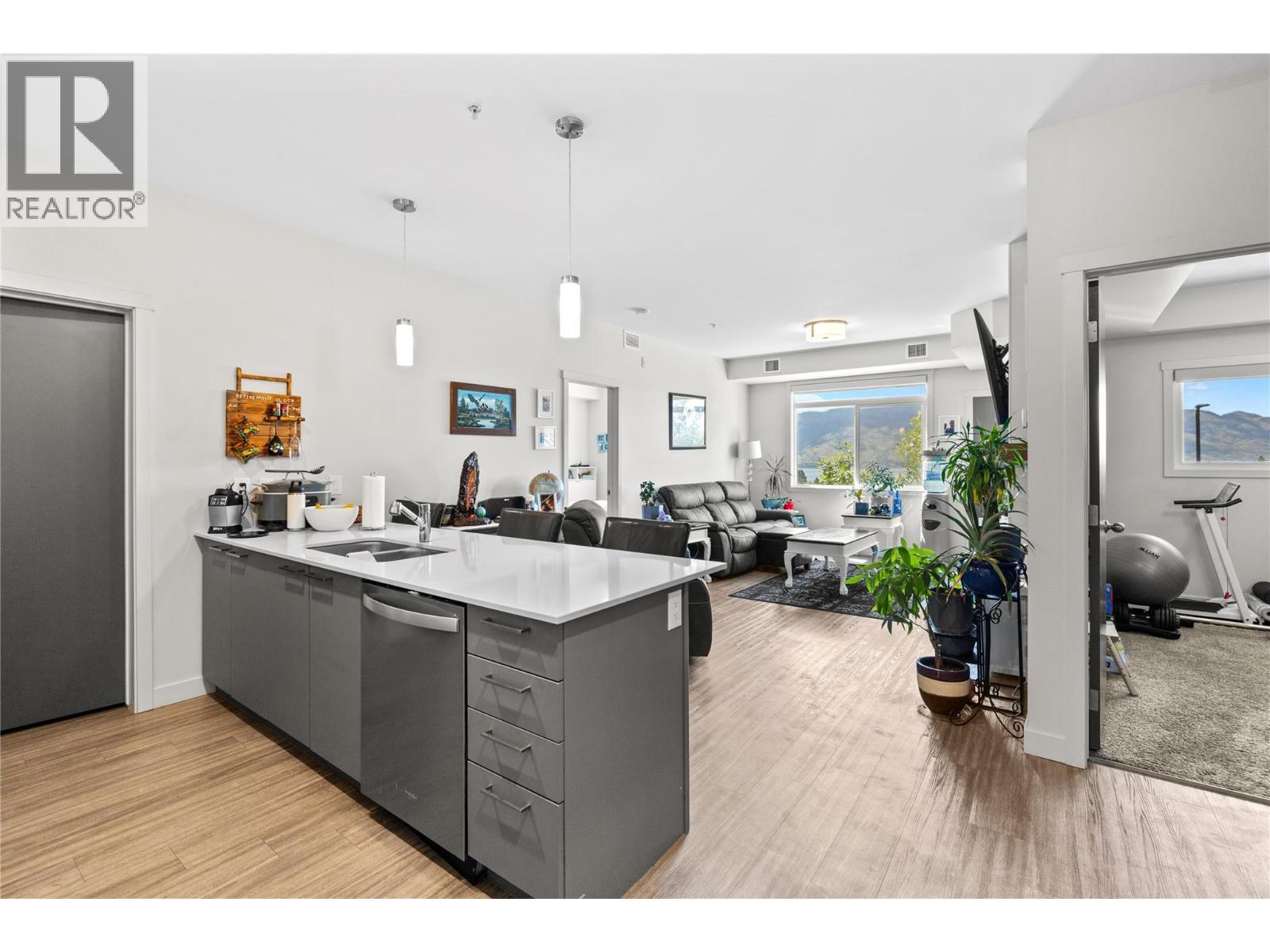 303 2250 Majoros Road, West Kelowna