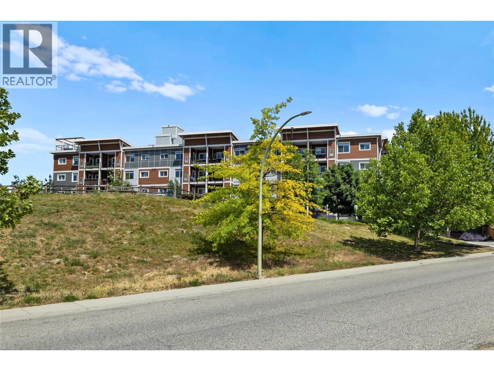 303 2250 Majoros Road, West Kelowna