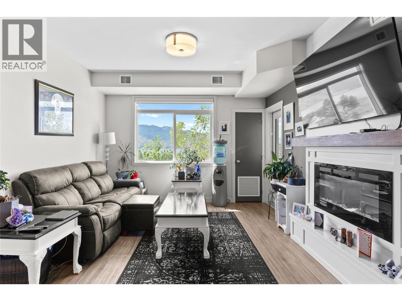 303 2250 Majoros Road, West Kelowna