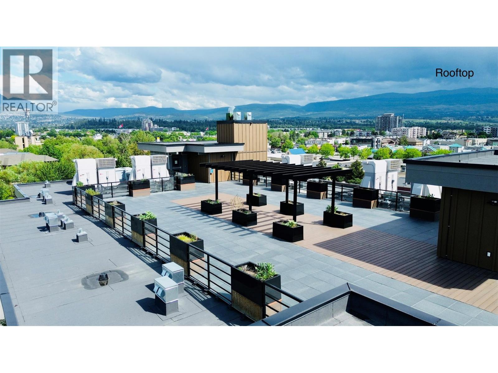 305 1925 Enterprise Way, Kelowna