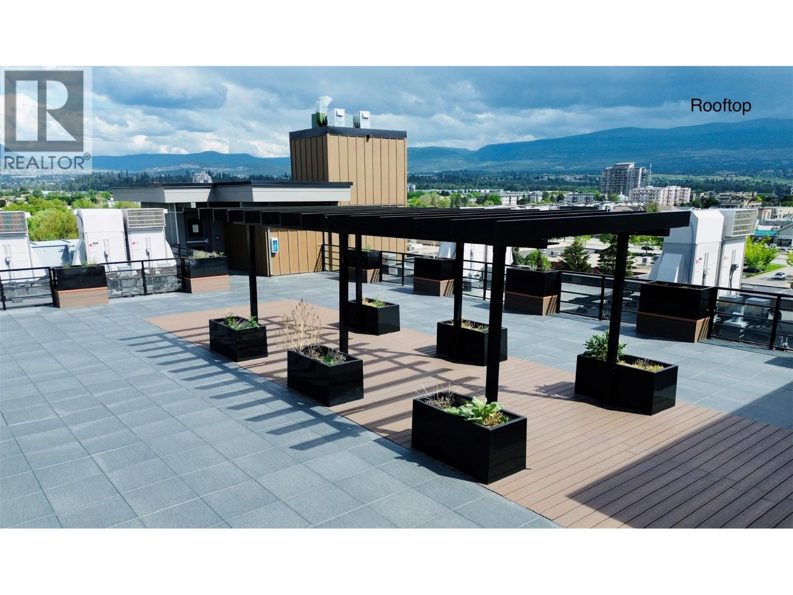 305 1925 Enterprise Way, Kelowna