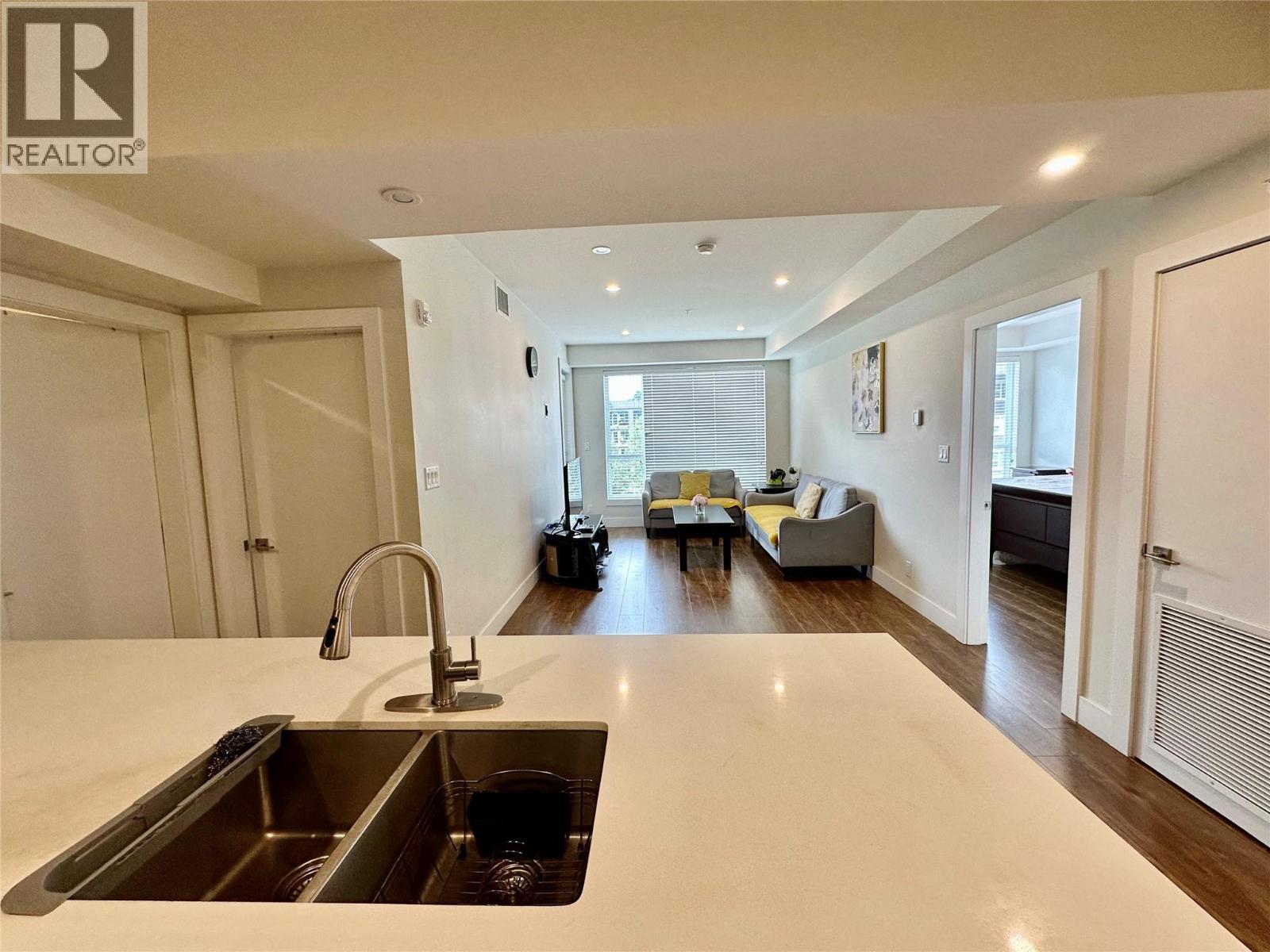 305 1925 Enterprise Way, Kelowna