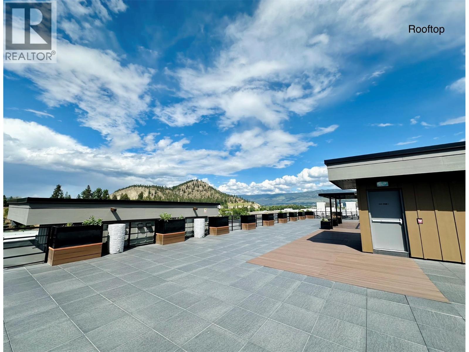 305 1925 Enterprise Way, Kelowna