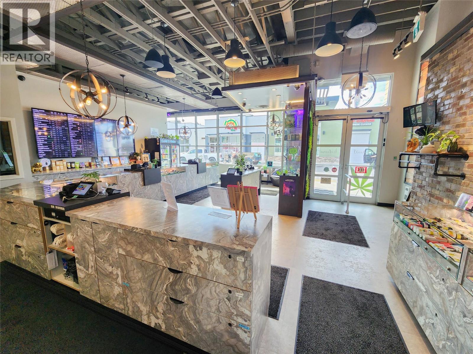  1928 Summit Drive, Kelowna