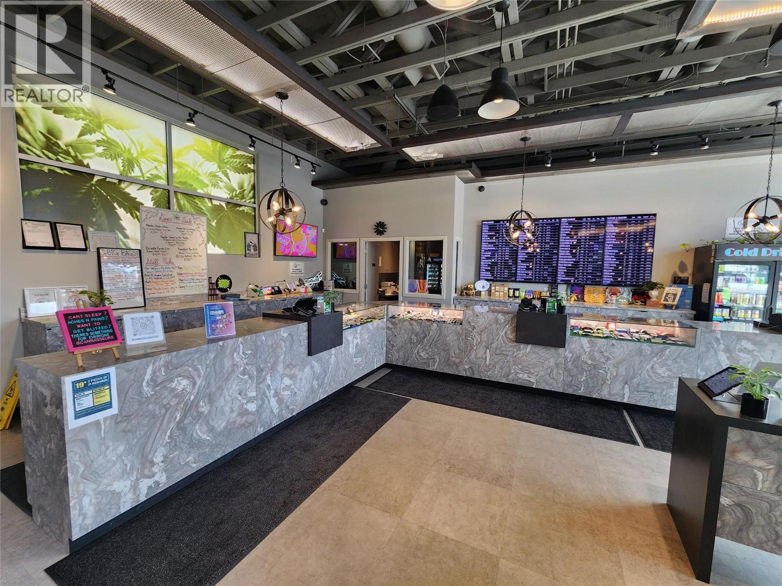  1928 Summit Drive, Kelowna