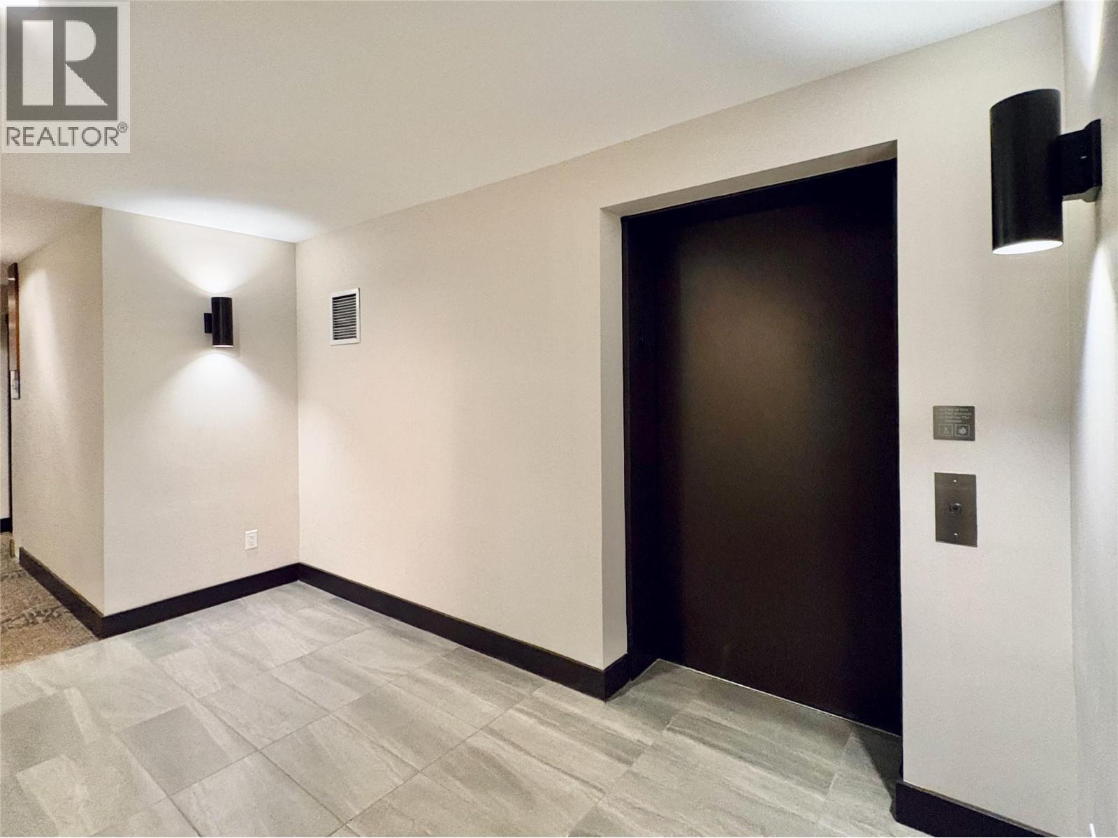 441 1099 Sunset Drive, Kelowna