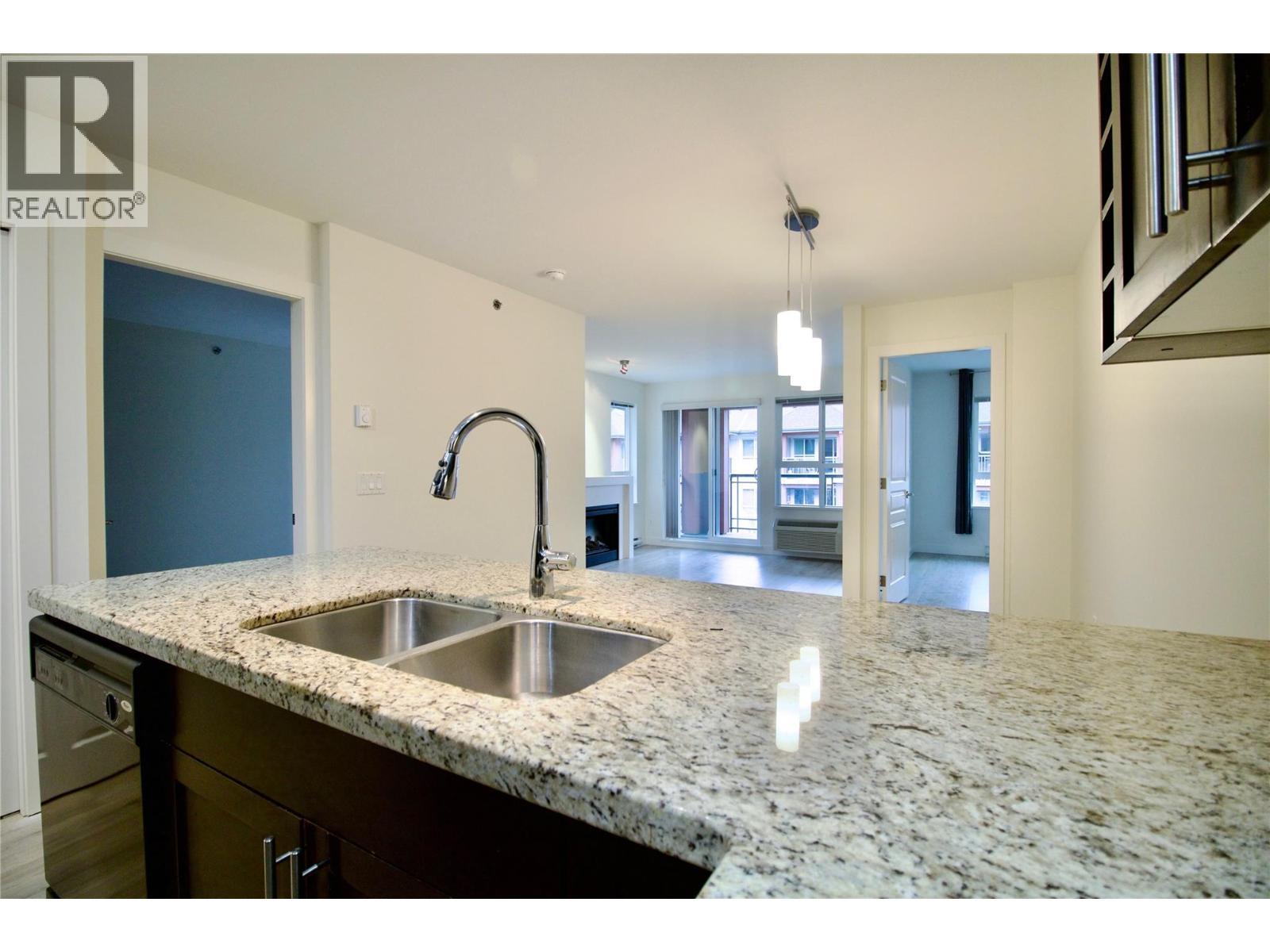 441 1099 Sunset Drive, Kelowna