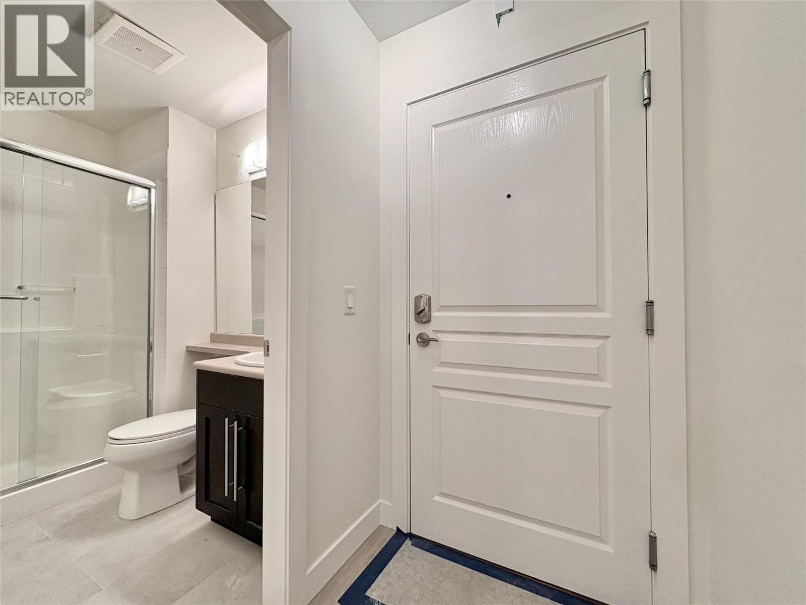 441 1099 Sunset Drive, Kelowna