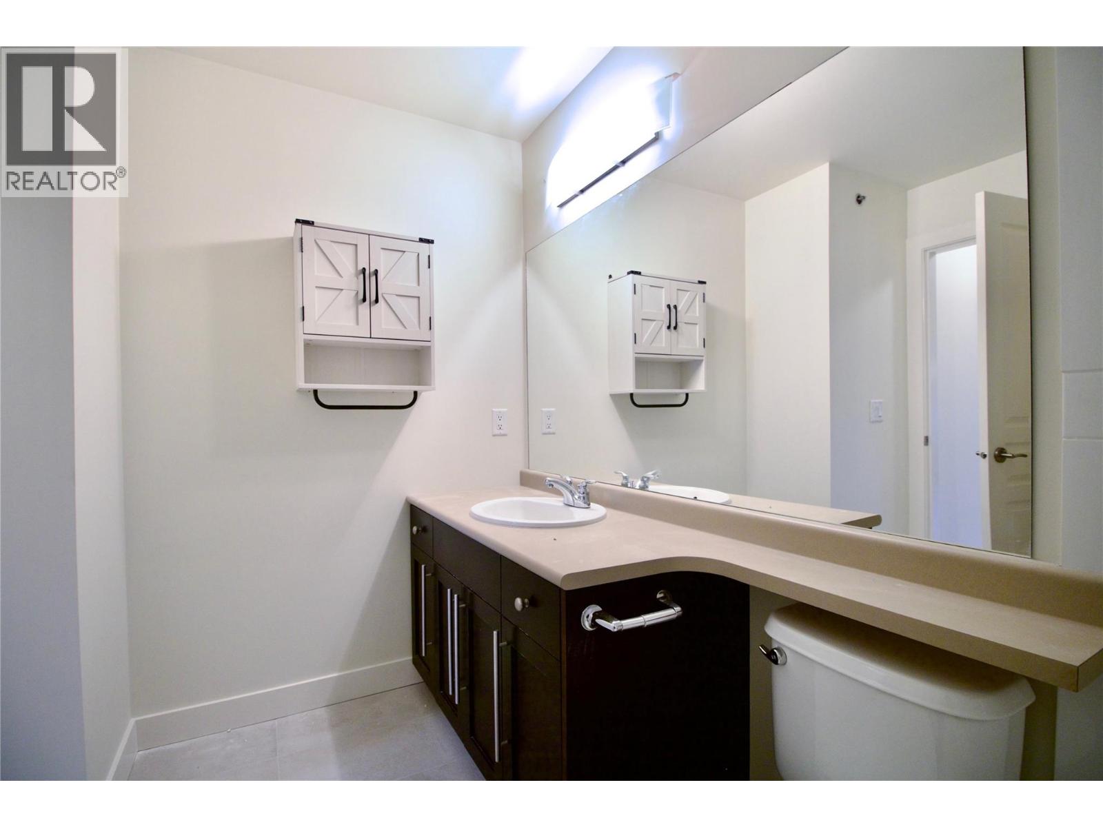 441 1099 Sunset Drive, Kelowna