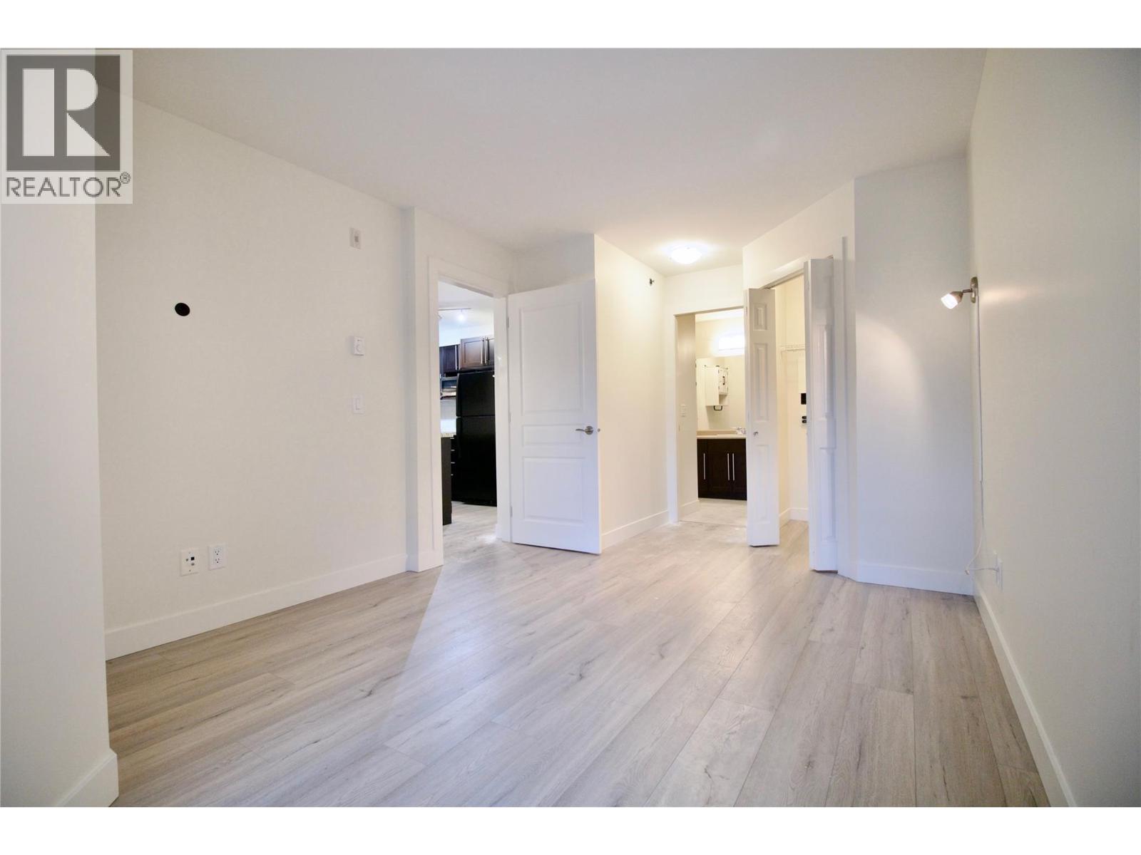 441 1099 Sunset Drive, Kelowna