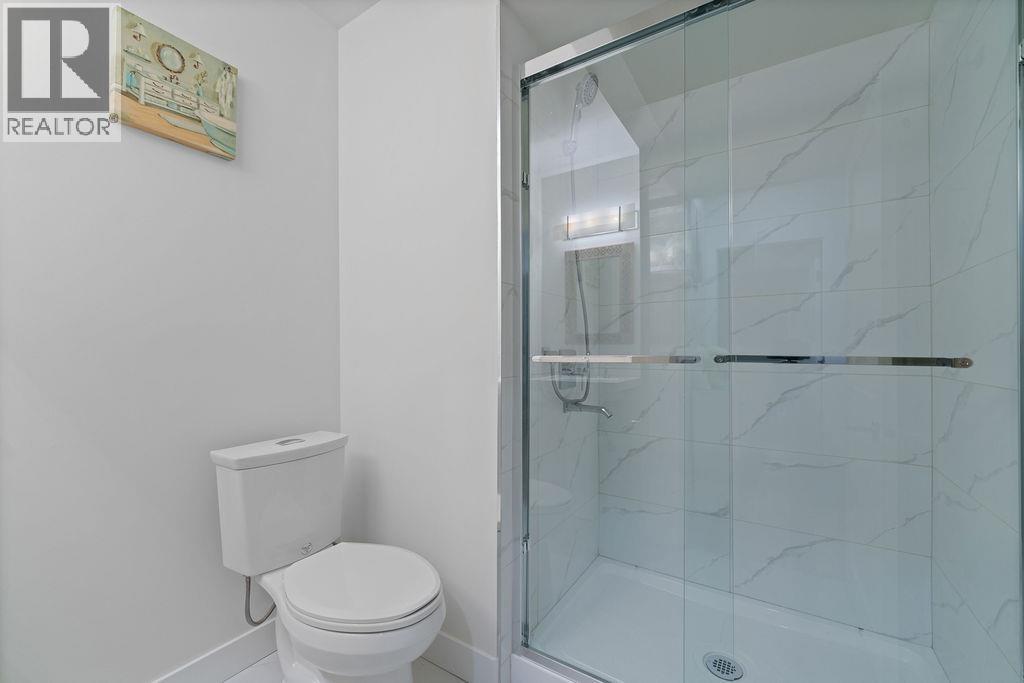 1436 GRAND BOULEVARD, North Vancouver