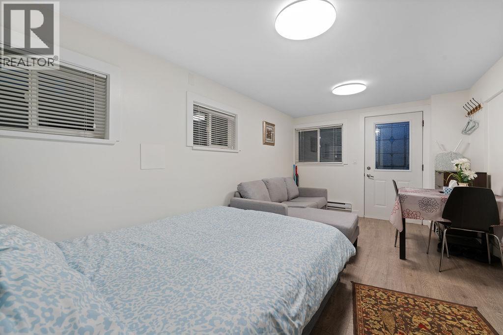 1436 GRAND BOULEVARD, North Vancouver