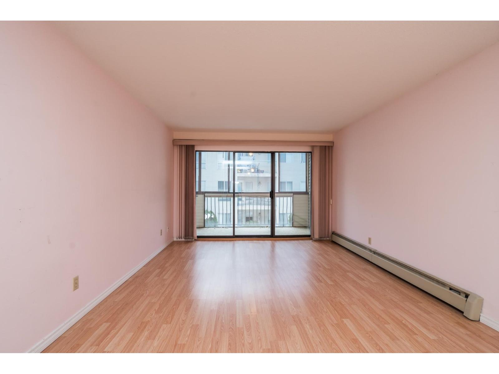 203 33369 OLD YALE ROAD, Abbotsford