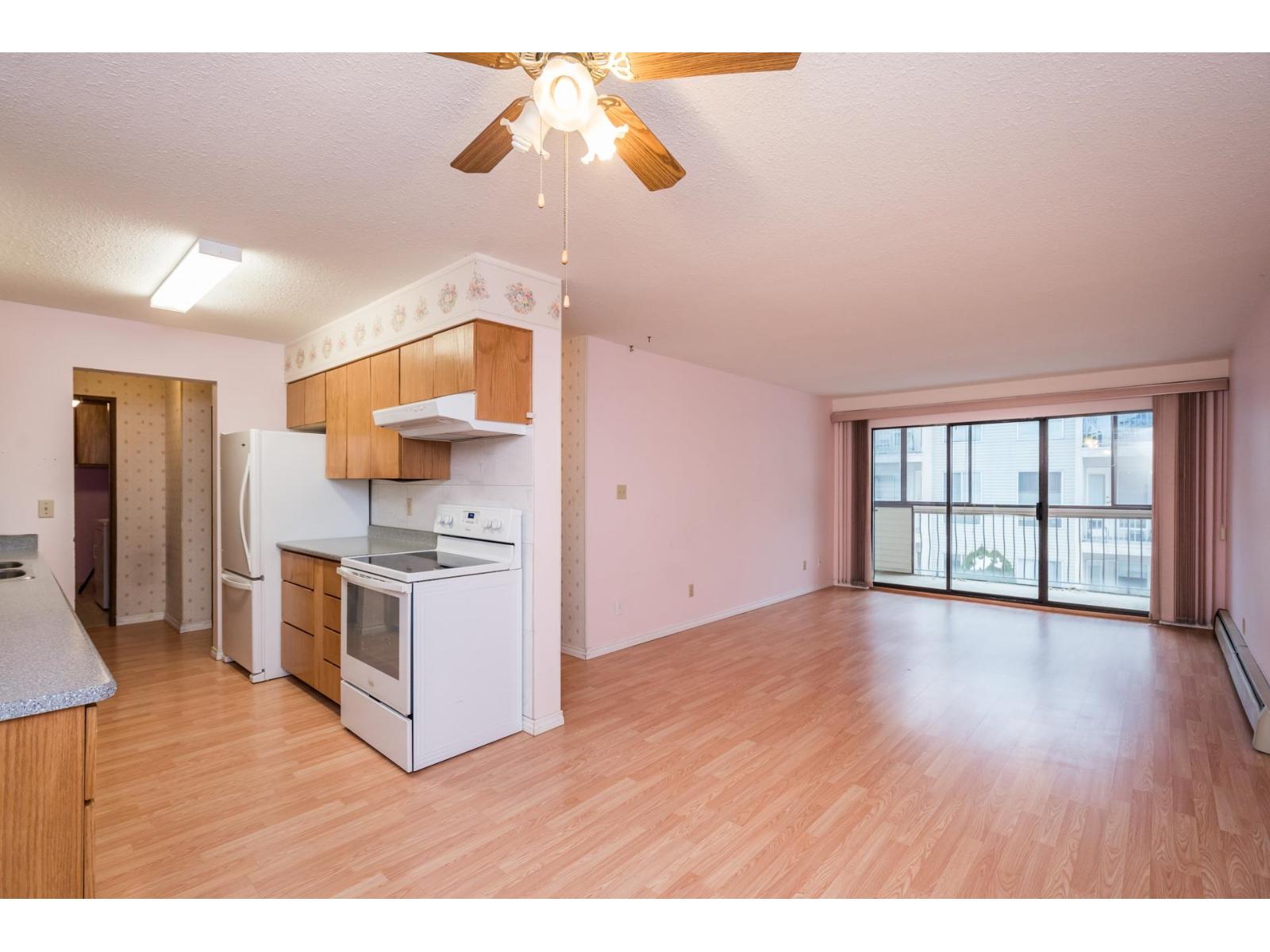 203 33369 OLD YALE ROAD, Abbotsford