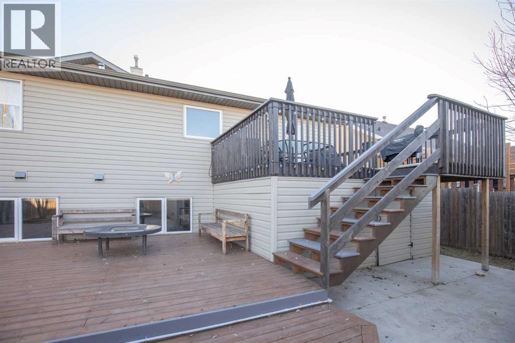 2 Holbrook Place, Sylvan Lake