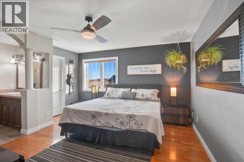 2 Holbrook Place, Sylvan Lake