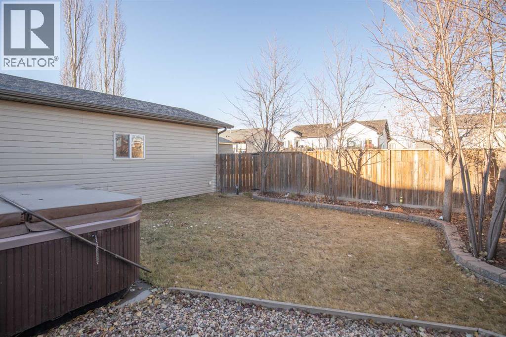 2 Holbrook Place, Sylvan Lake
