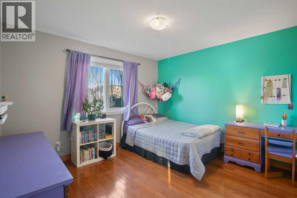 2 Holbrook Place, Sylvan Lake