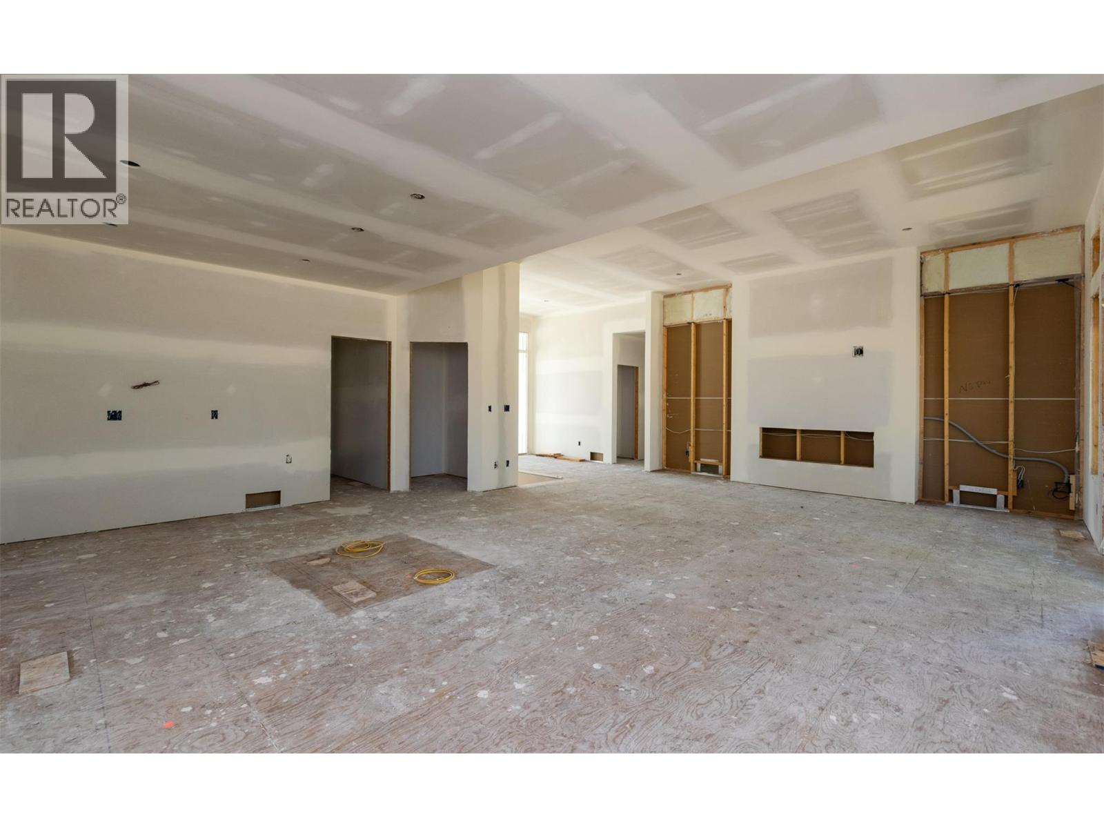  2520 Golf View Crescent, Blind Bay