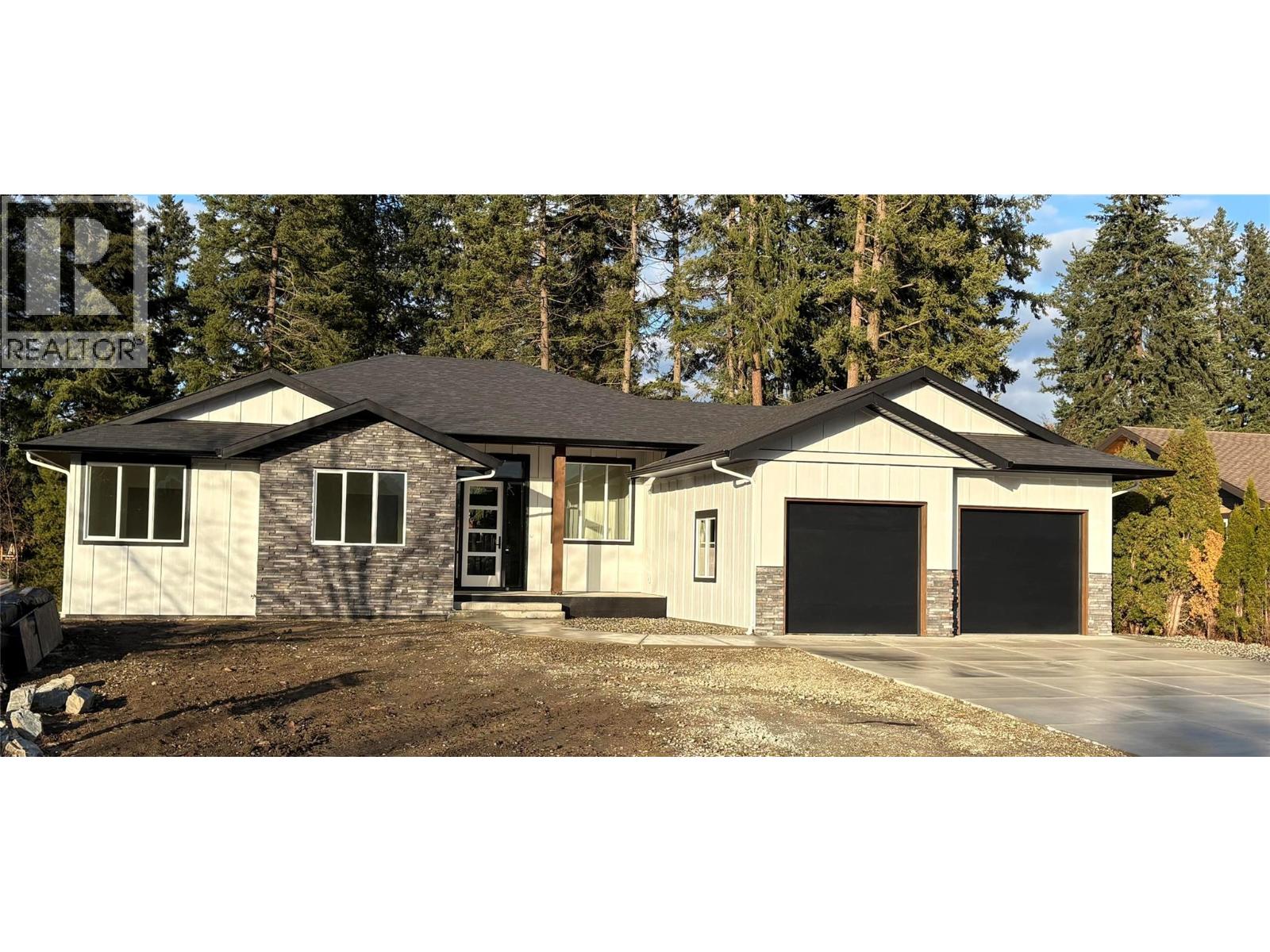  2520 Golf View Crescent, Blind Bay