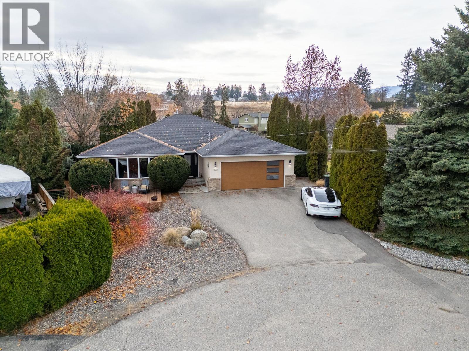  2251 Floral Road, Lake Country