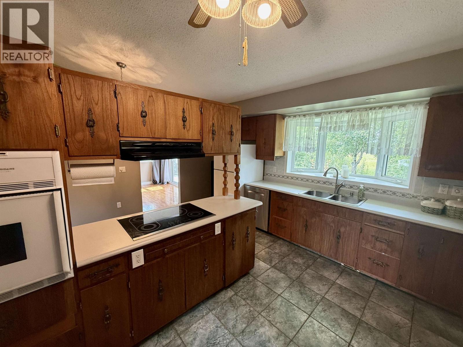 16795 HART HIGHWAY, Salmon Valley