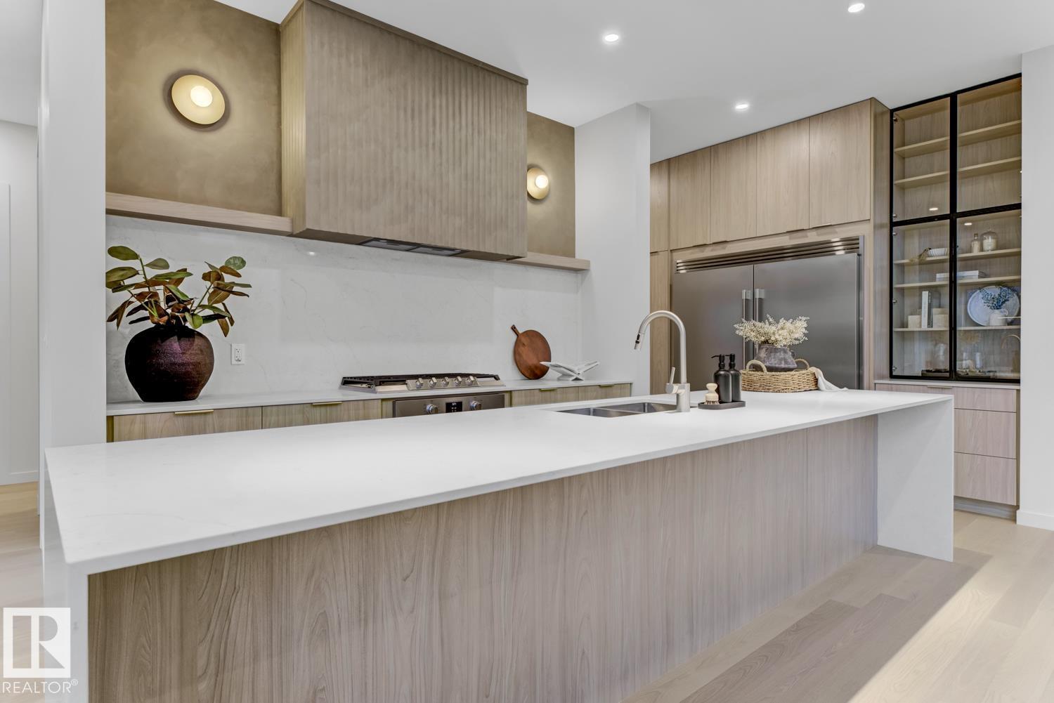 #7 6090 CRAWFORD DR SW, Edmonton