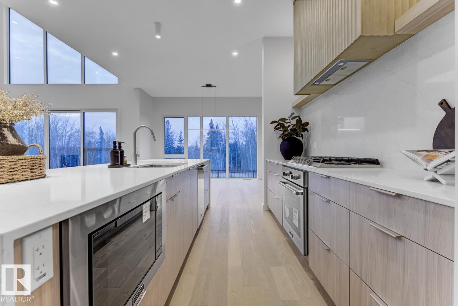 #7 6090 CRAWFORD DR SW, Edmonton