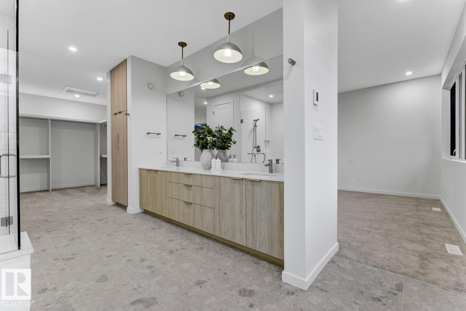 #7 6090 CRAWFORD DR SW, Edmonton