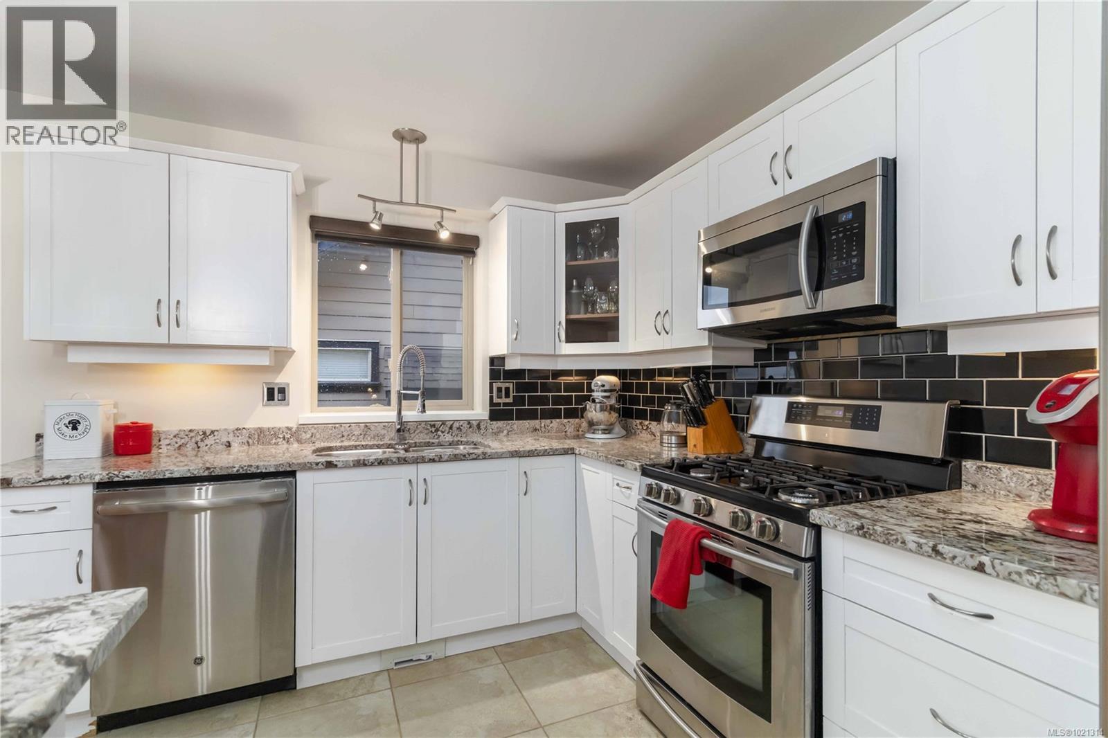  2532 Legacy Ridge, Langford