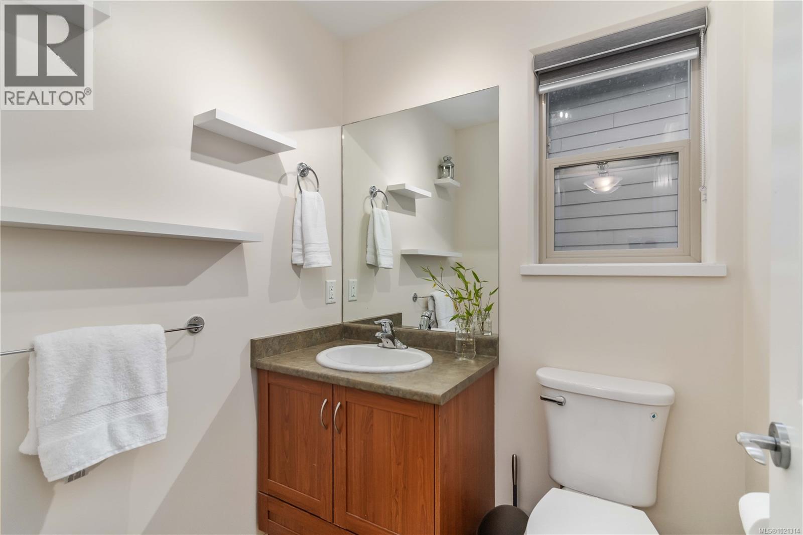  2532 Legacy Ridge, Langford