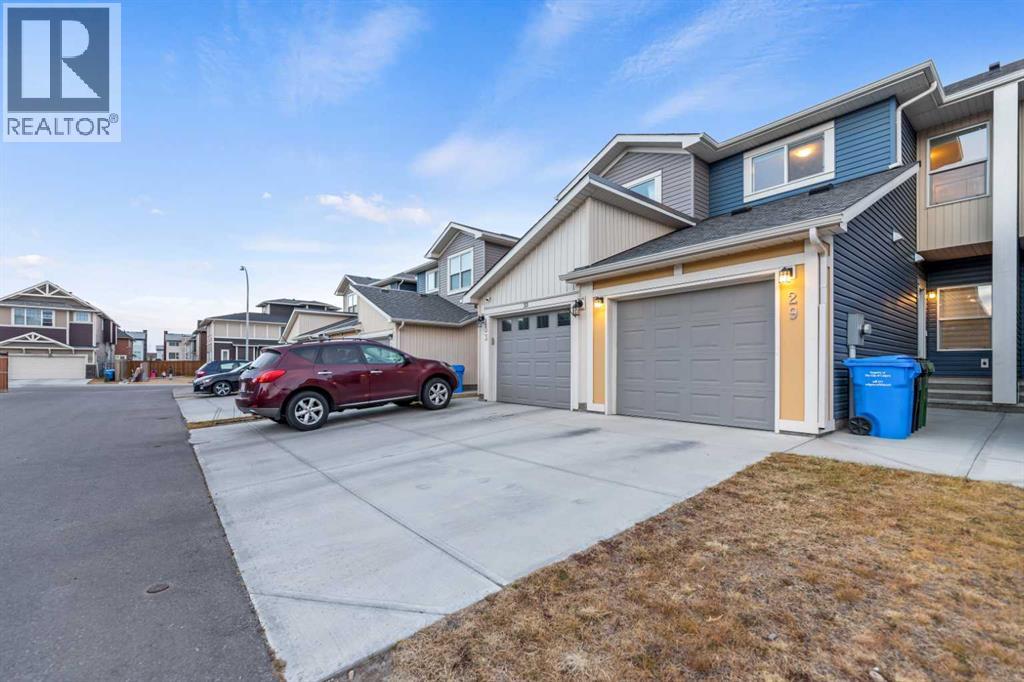 Single Family House for Sale in  Saddlestone Link NE Saddle Ridge Calgary 