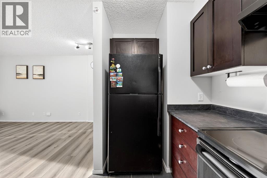 Single Family House for Sale in    Avenue SW Downtown West End Calgary 