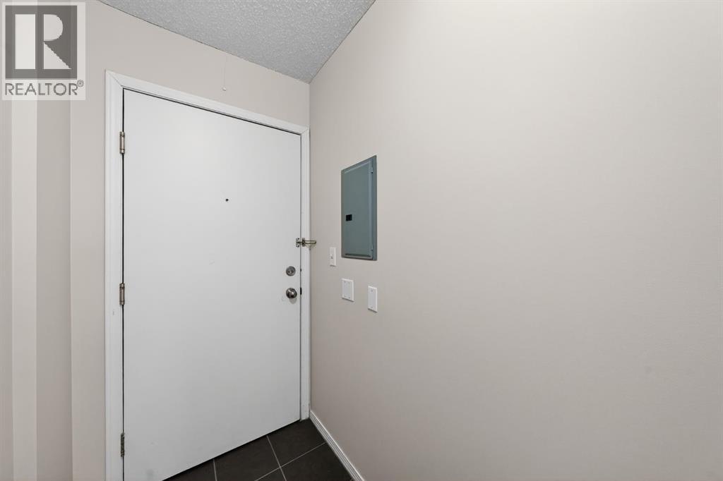 Single Family House for Sale in    Avenue SW Downtown West End Calgary 