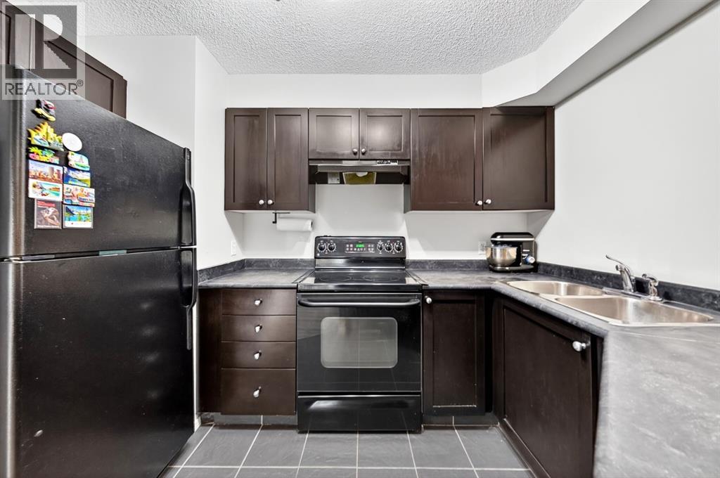 Single Family House for Sale in    Avenue SW Downtown West End Calgary 