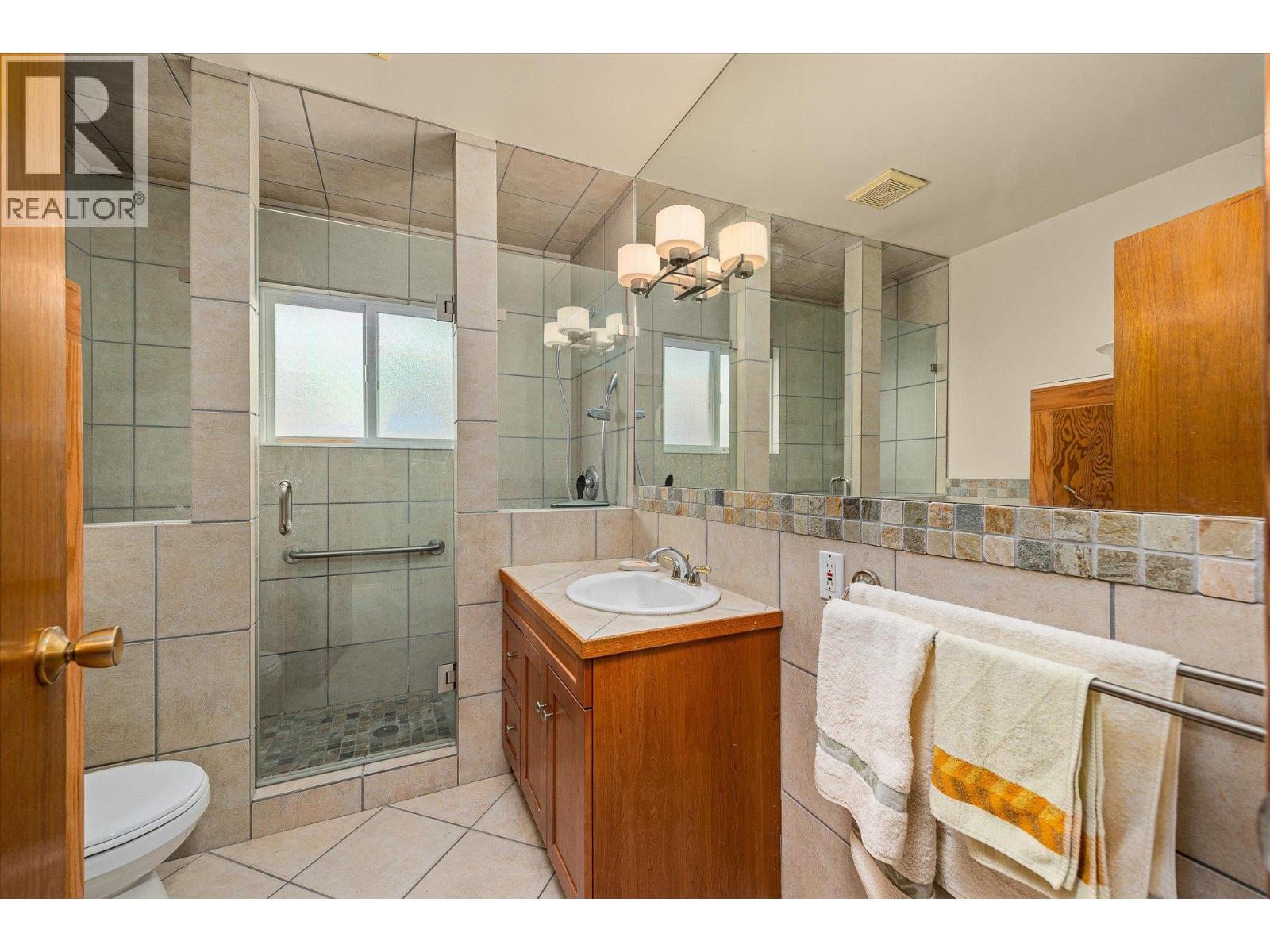  1190 Guisachan Road, Kelowna