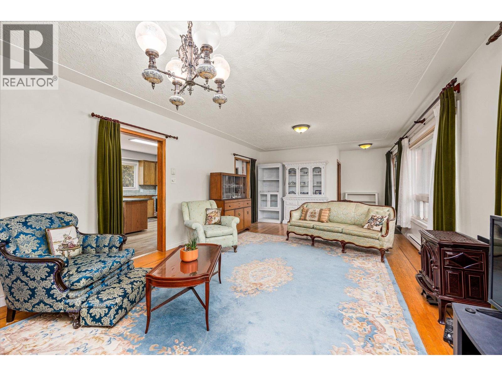  1190 Guisachan Road, Kelowna