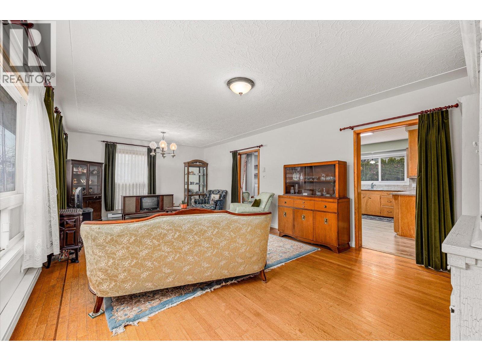  1190 Guisachan Road, Kelowna