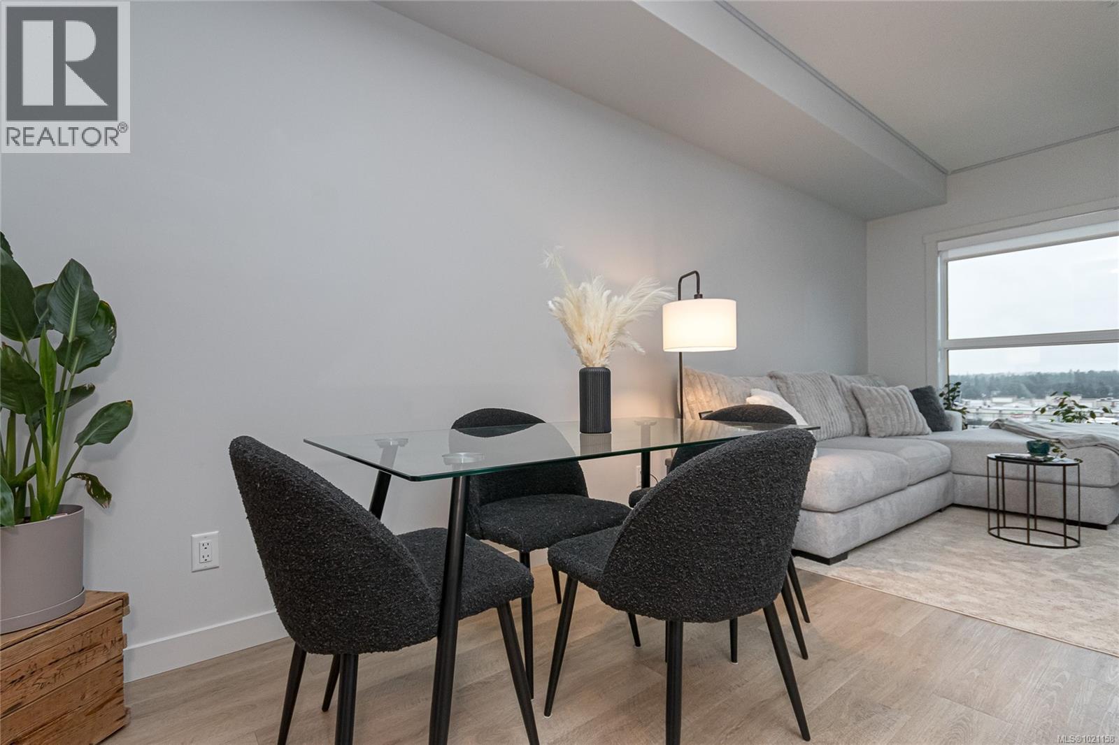 204 2465 Gateway Road, Langford