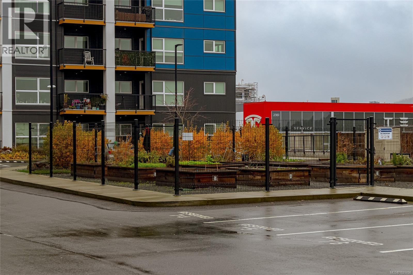 204 2465 Gateway Road, Langford