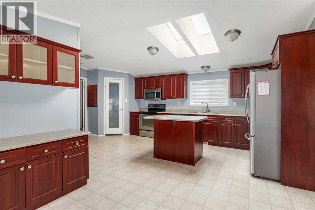 305 Ash Way, Fort McMurray