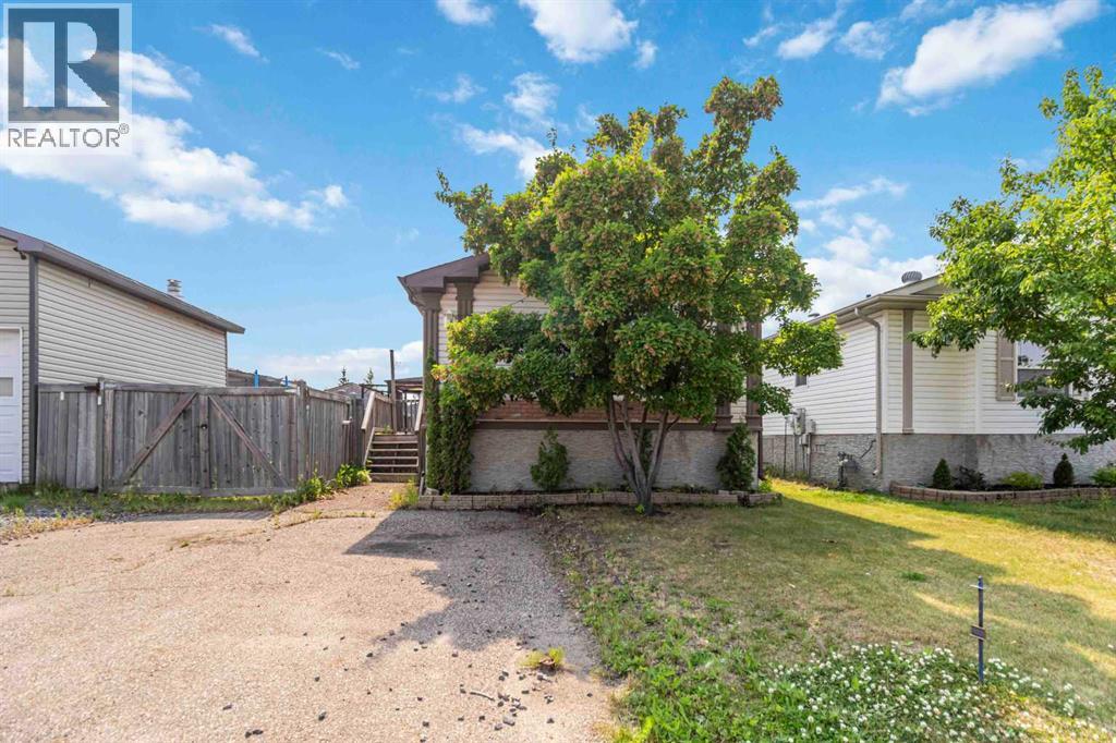 305 Ash Way, Fort McMurray