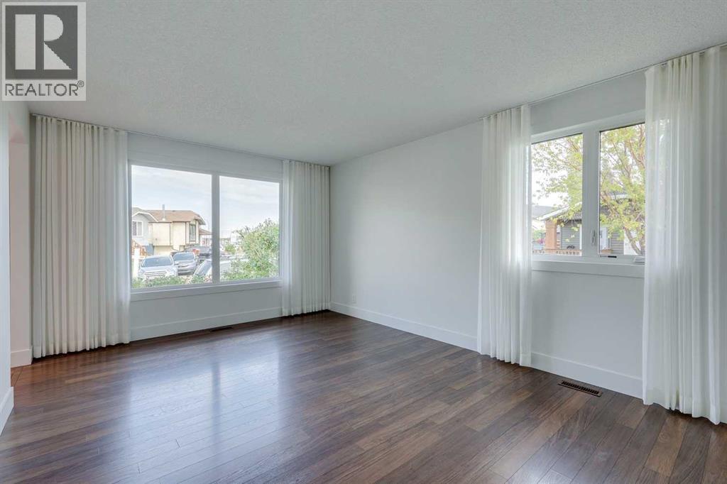 Single Family House Bungalow for Sale in  Erin Grove Court SE Erin Woods Calgary 