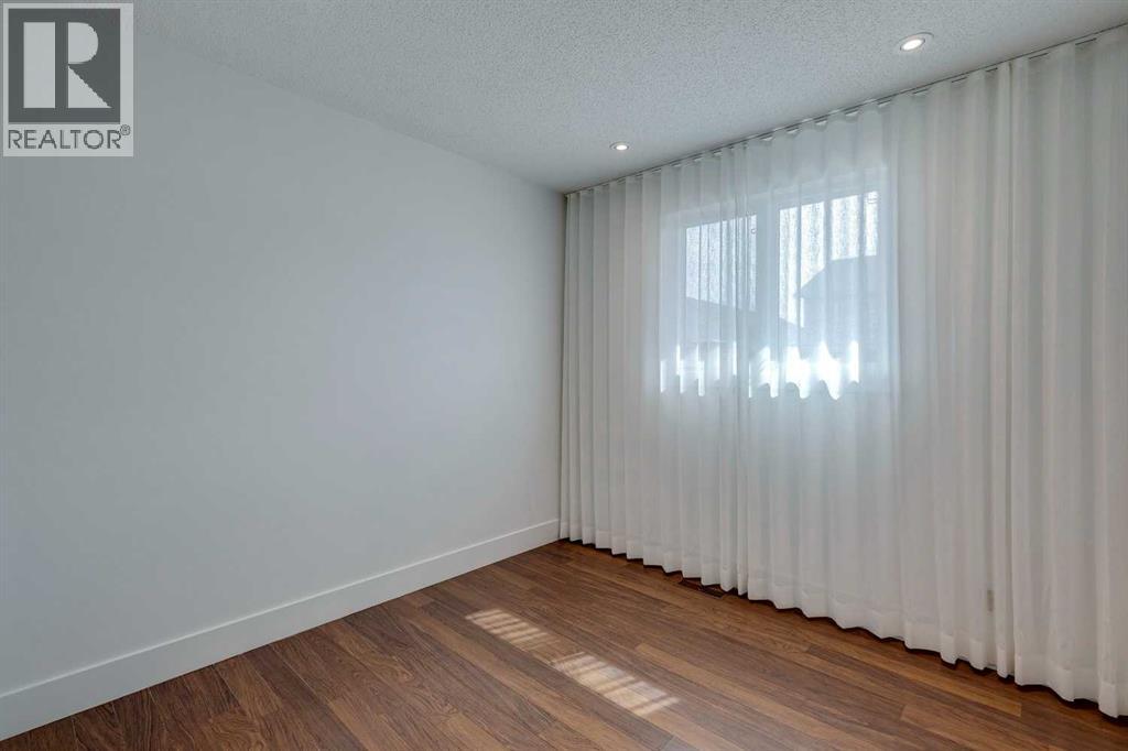 Single Family House Bungalow for Sale in  Erin Grove Court SE Erin Woods Calgary 