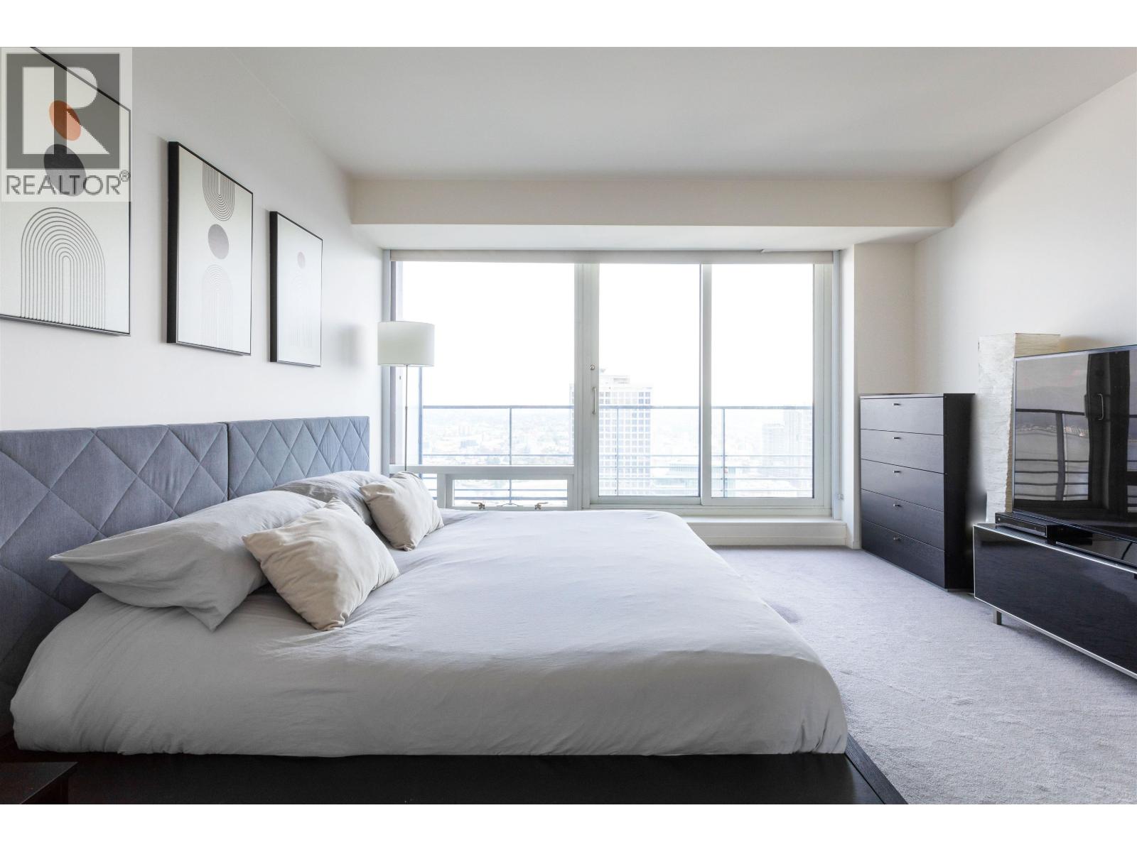 1011 WEST CORDOVA STREET, Vancouver