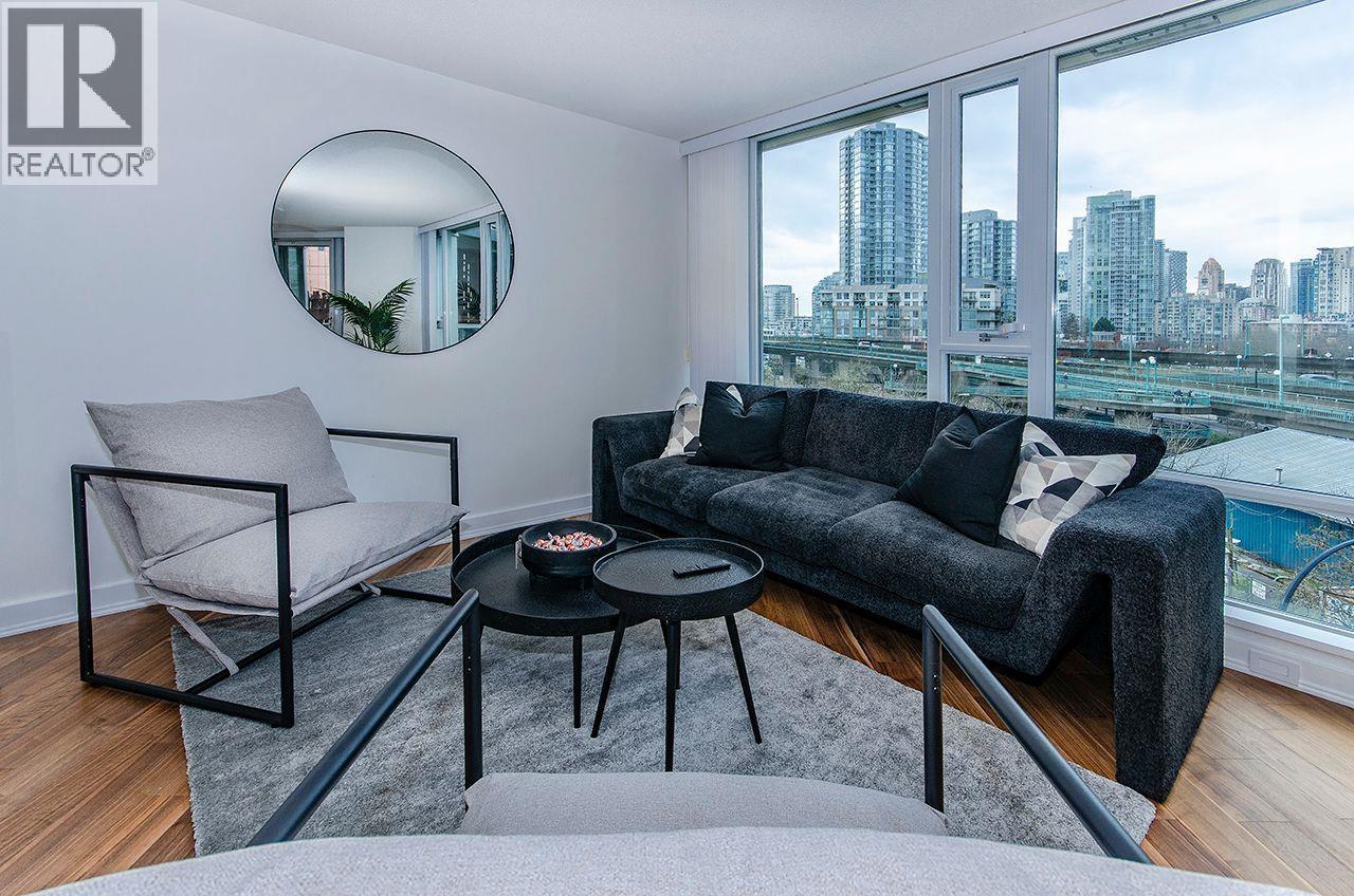 918 COOPERAGE WAY STREET, Vancouver