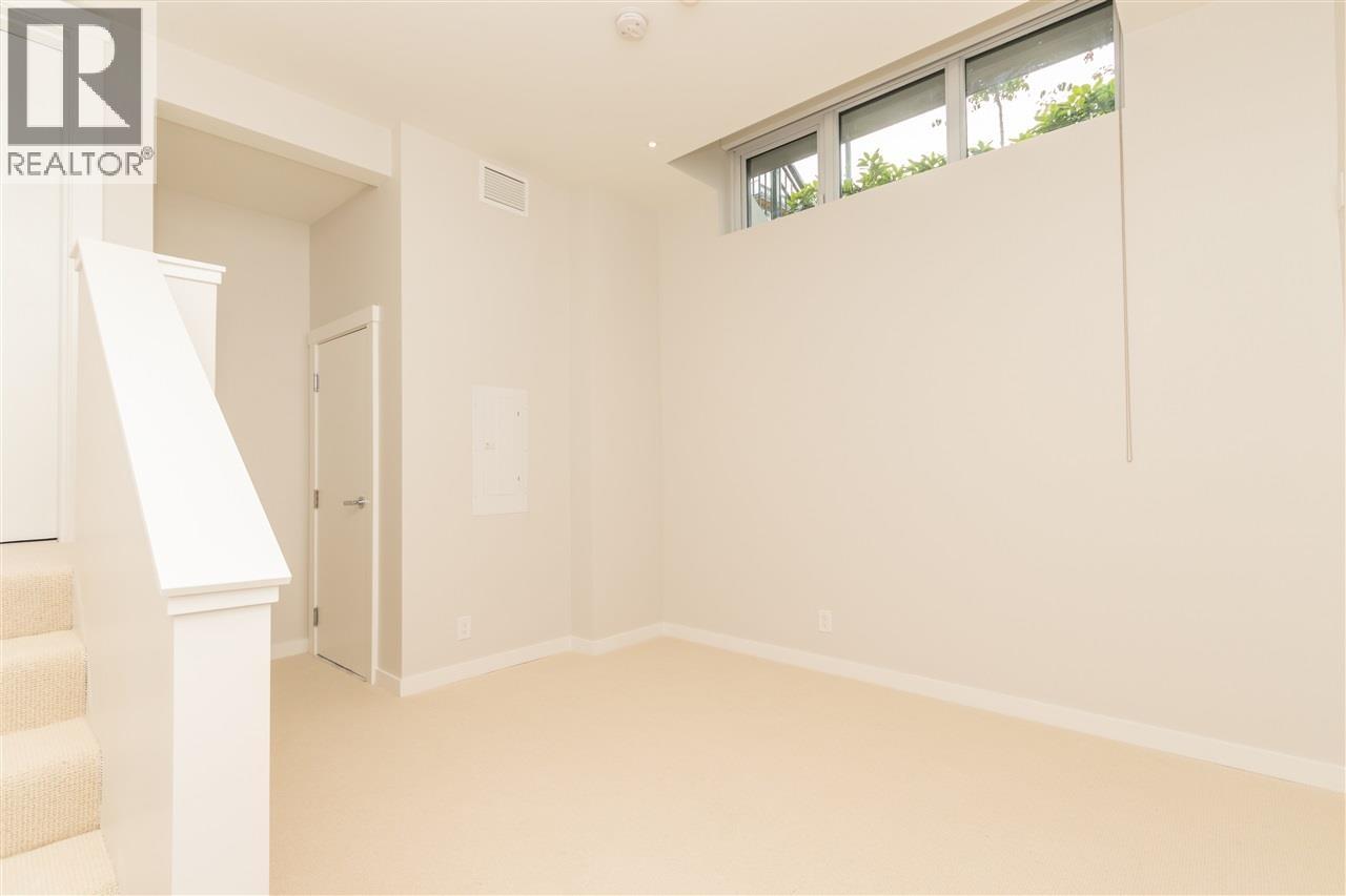 18 3483 ROSS DRIVE, Vancouver