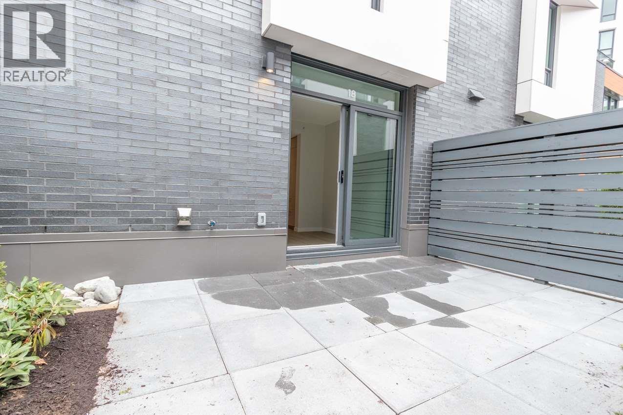 18 3483 ROSS DRIVE, Vancouver