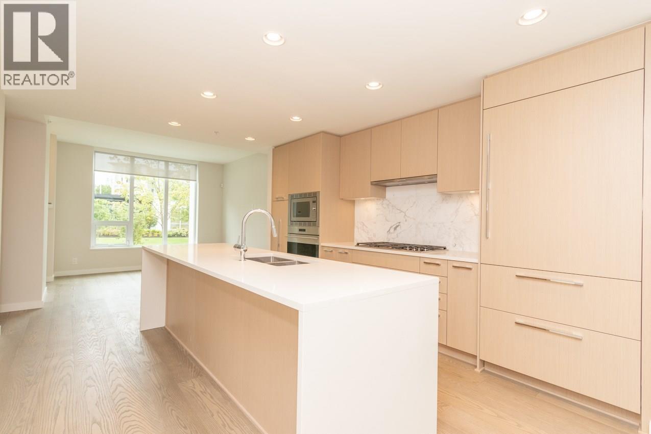 18 3483 ROSS DRIVE, Vancouver