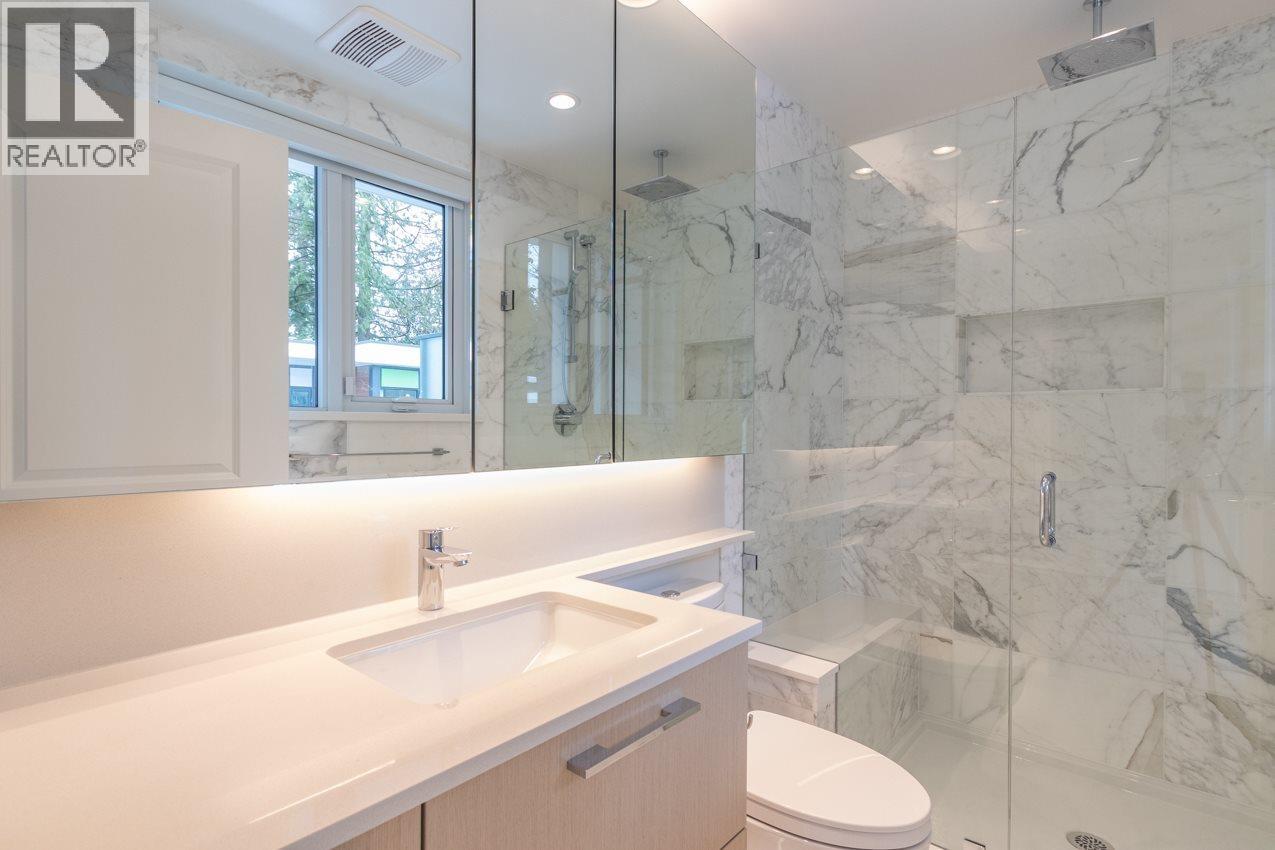 18 3483 ROSS DRIVE, Vancouver